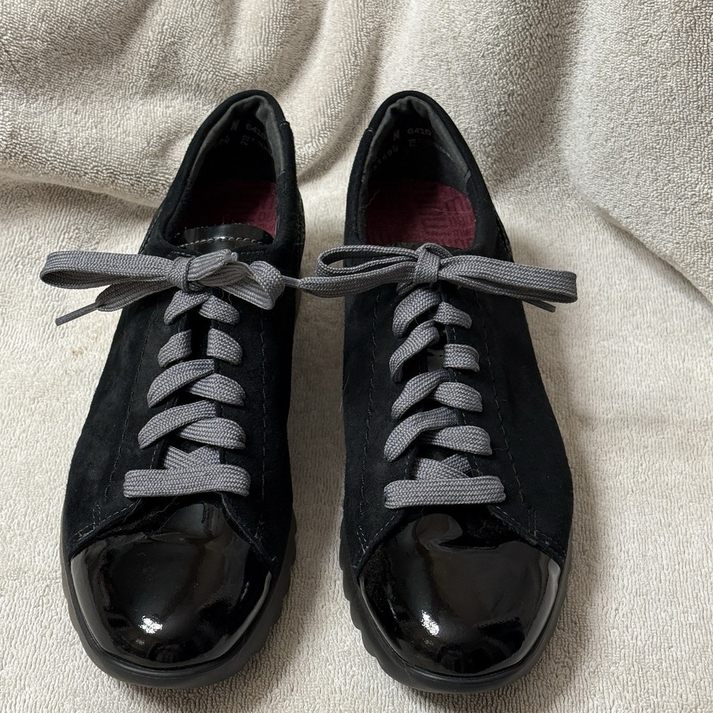 Munro Black Patent Leather Canvas‎ Shoes Women's Size 8N